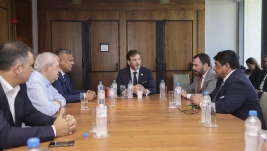 Encontrou reuniu representantes da Conmebol, Fluminense e Boca no Rio