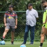 Presidente do Sport sai em defesa de Enderson: 'Melhor técnico da Série B'