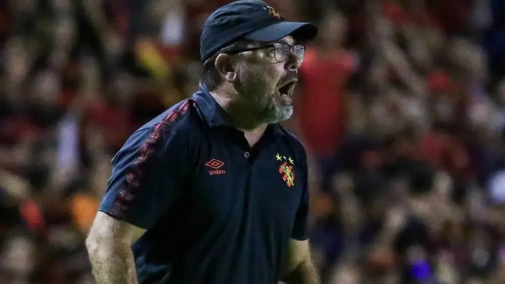 Sport confirma saída do técnico Enderson Moreira