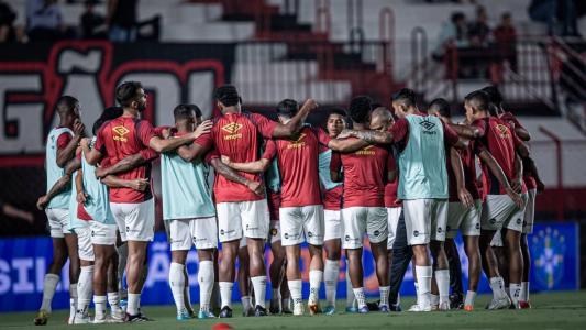 Enderson Moreira pediu forças ao elenco do Sport