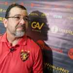 Enderson exalta esforço de Diego Souza, mas rechaça titularidade dele no Sport