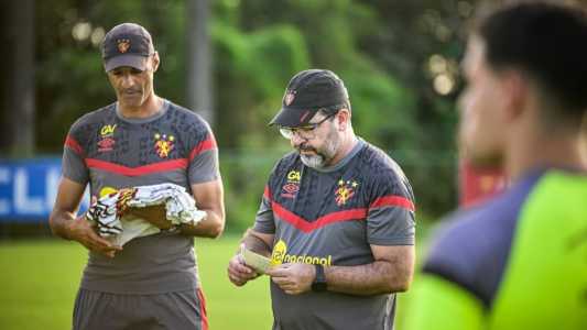 Enderson Moreira, técnico do Sport