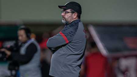 Enderson Moreira, técnico do Sport