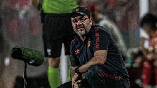 Enderson Moreira, técnico do Sport