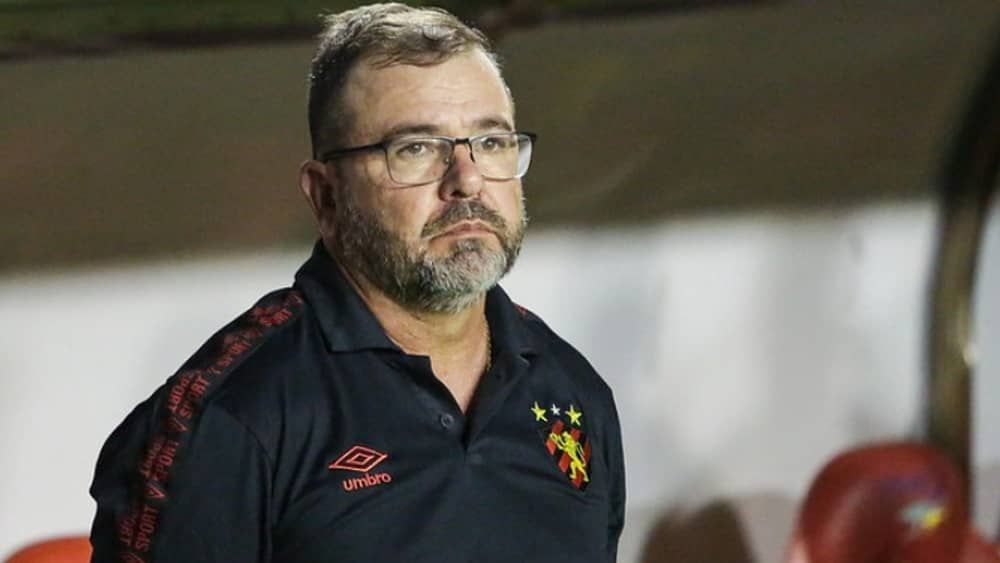 'Não parecia um jogo tão decisivo para a gente', admite técnico do Sport