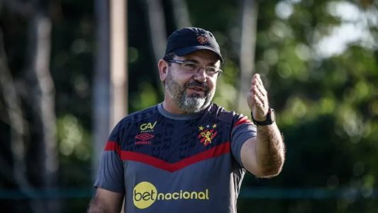 Enderson Moreira, técnico do Sport