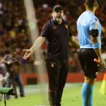 Enderson admite dificuldades por reforços no Sport: 'Mercado é escasso'