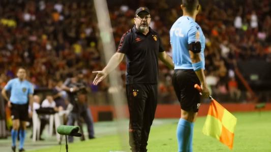 Enderson Moreira, técnico do Sport