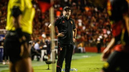 Enderson Moreira, técnico do Sport