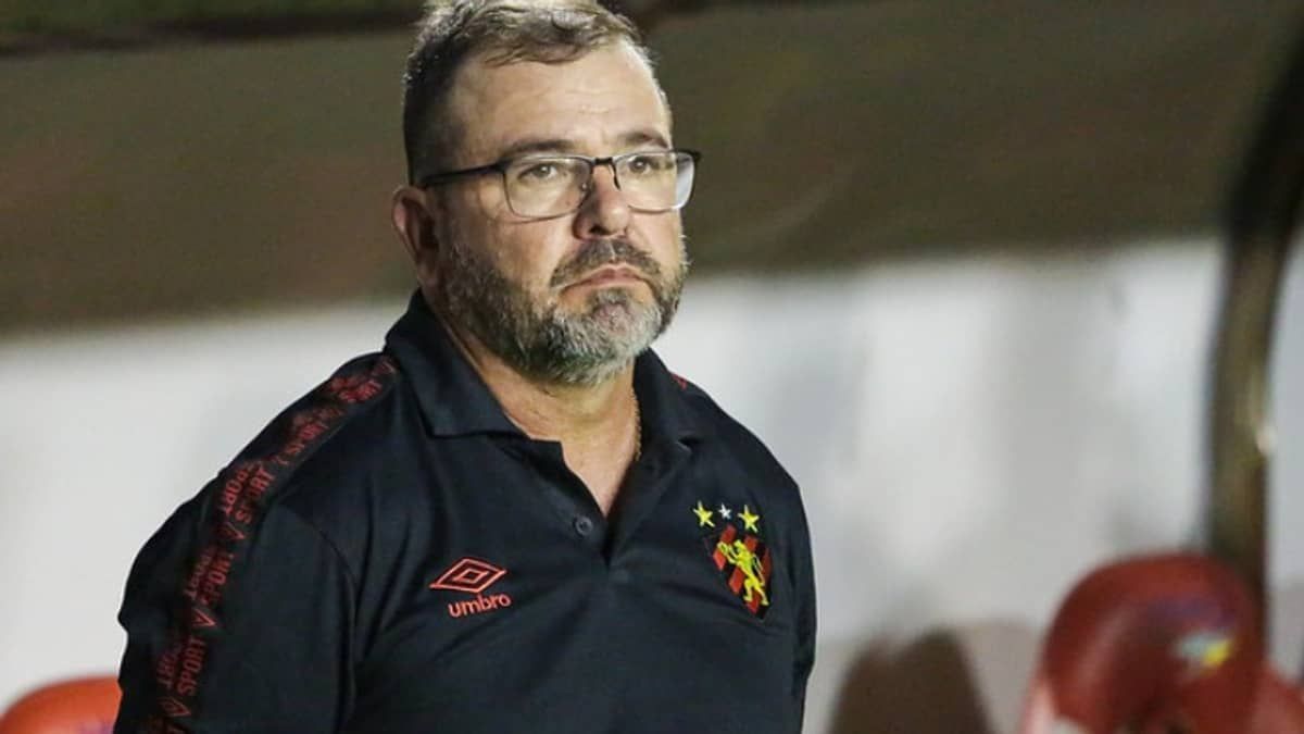 Técnico acende alerta do Sport para jogo com o Juventude: 'Precisamos estar mais ligados'