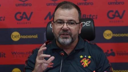Enderson Moreira, técnico do Sport