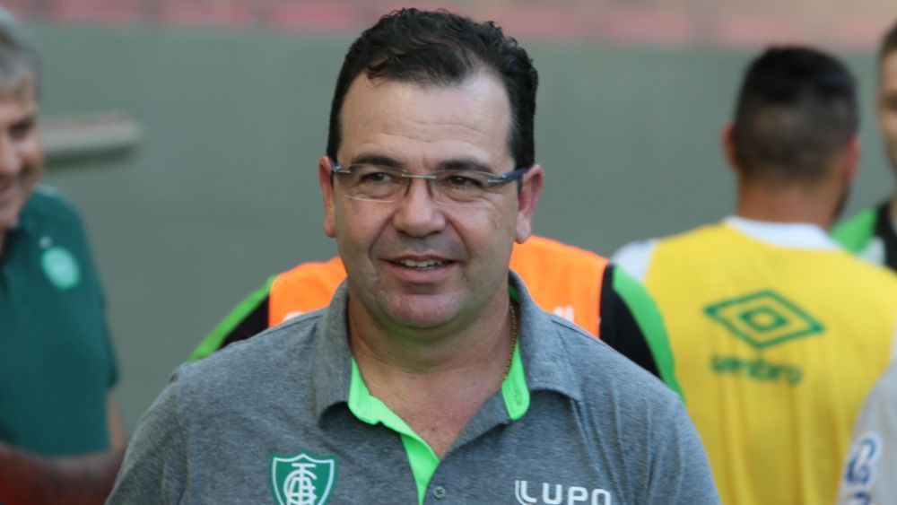 Enderson Moreira se prepara para terceira passagem como técnico do América