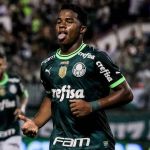 Endrick dá show, Palmeiras vence Inter e assume liderança do Brasileiro