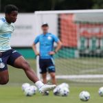 Endrick passa três jogos sem entrar em campo no Palmeiras pela primeira vez na carreira