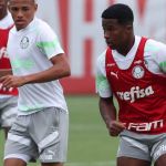Endrick ganha espaço, e Palmeiras treina completo de olho na volta contra o Boca