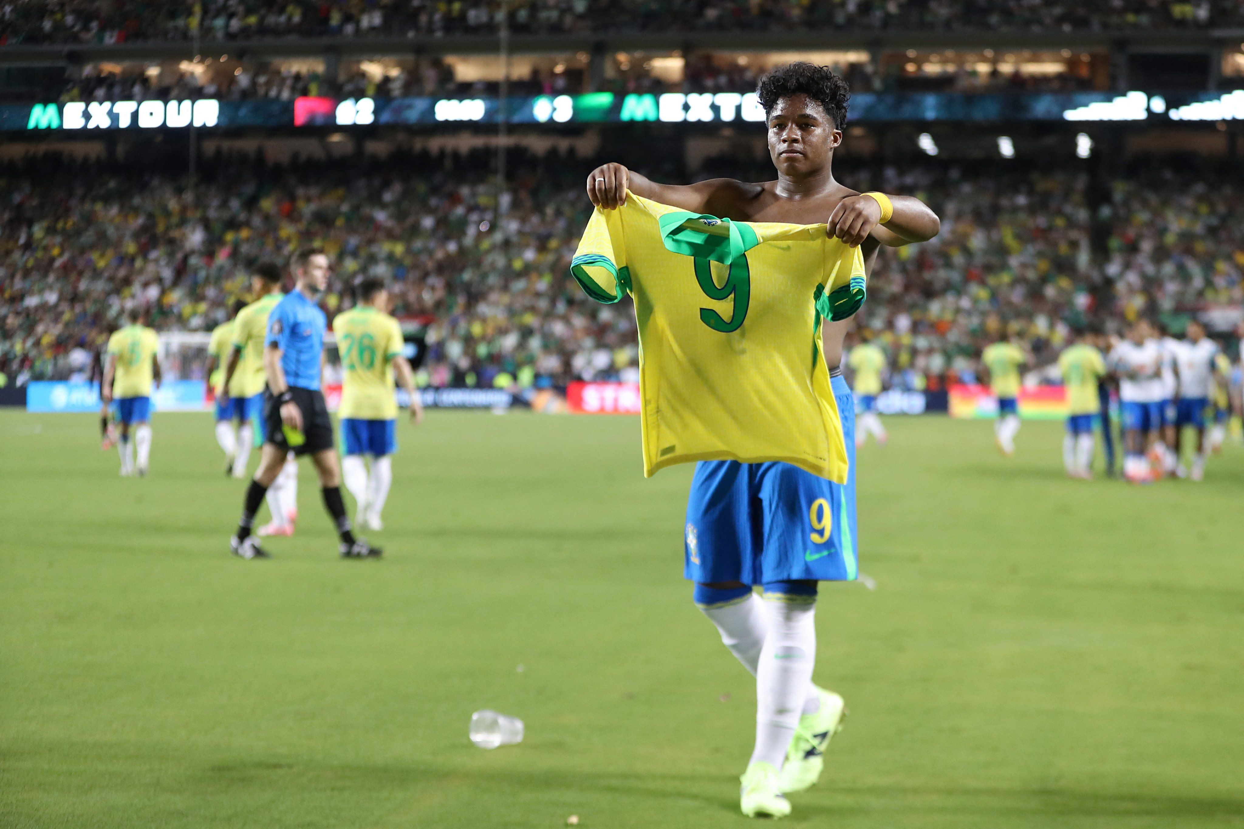 Endrick marca no fim, e Brasil vence o México em amistoso preparatório para Copa América