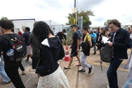 Enem 2026: MEC estende prazo para pedir isenção da taxa de inscrição