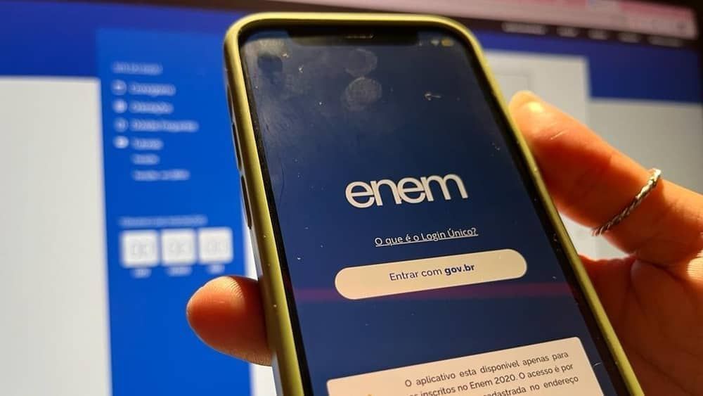 Enem 2023: candidata vai fazer prova a 44km de casa; estudantes se mobilizam na internet para trocar local do exame