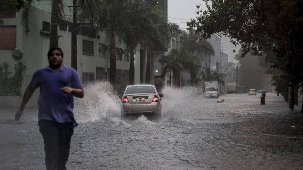 Chuva: mais de 2 milhões de pessoas ficaram sem energia em São Paulo