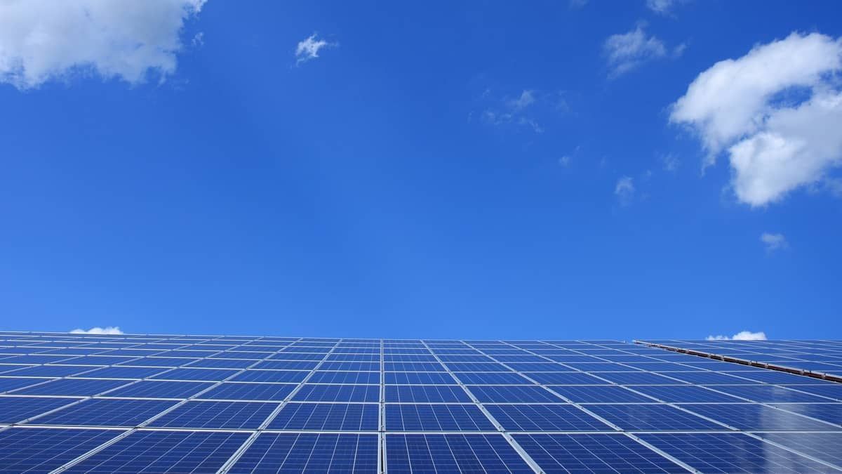Governo federal amplia debate sobre uso de energia solar no país  