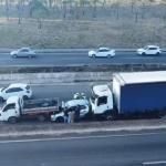 Acidentes no Anel Rodoviário deixam mulher morta, feridos e trânsito lento em BH