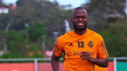 Enner Valencia tem desgaste muscular