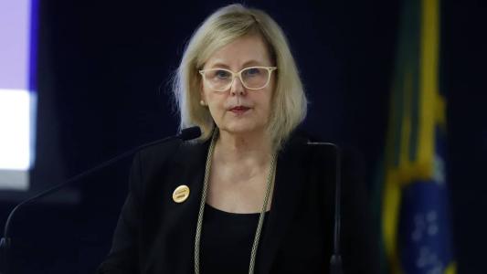 “Enormes os nossos desafios”, diz Rosa Weber sobre proteção de crianças e adolescentes.