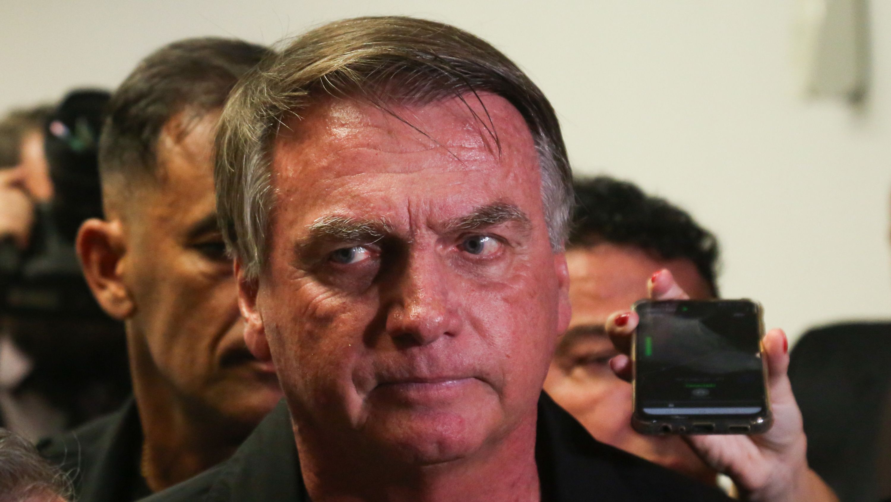 Racha: aliados de Bolsonaro divergem sobre data de protesto e acusam colegas por Fake News