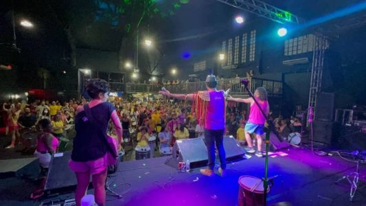 Ensaio do bloco Então, Brilha!