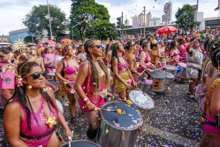 Então, Brilha! é um dos mais tradicionais blocos do Carnaval de BH