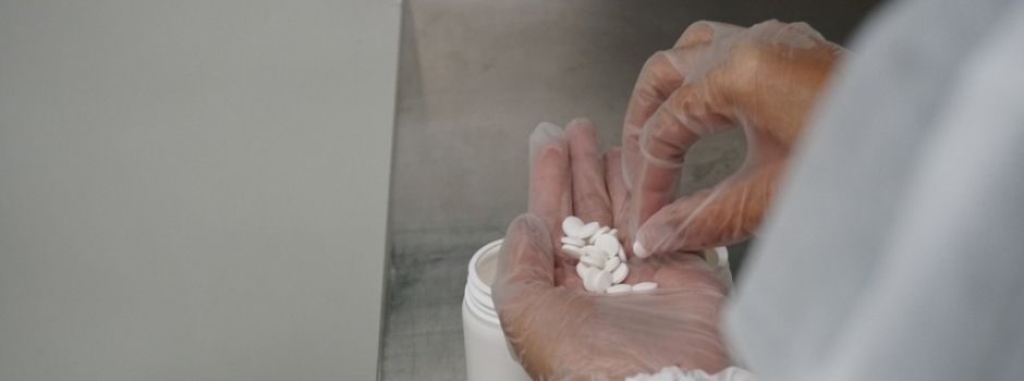 Hepatites virais: saiba sintomas e vacinas disponíveis
