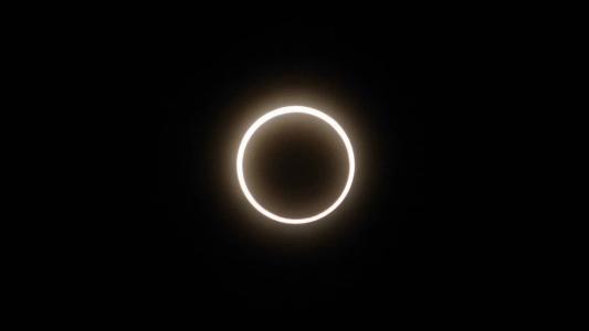 Entenda o que é o eclipse anular do Sol, que será visível do Brasil na próxima semana
