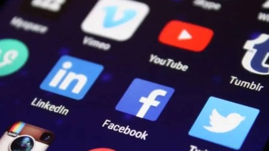 Entidades vão enviar carta às plataformas sobre combate ao discurso de ódio nas redes