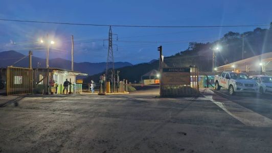 Entrada da mina de Fábrica Nova, da Vale, em Mariana