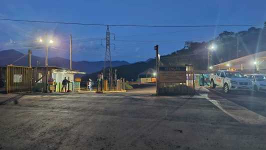 Entrada da mina de Fábrica Nova, da Vale, em Mariana
