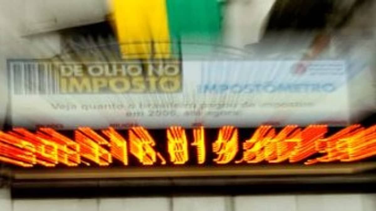 Brasileiros pagam R$ 1 trilhão em impostos, aponta Impostômetro 