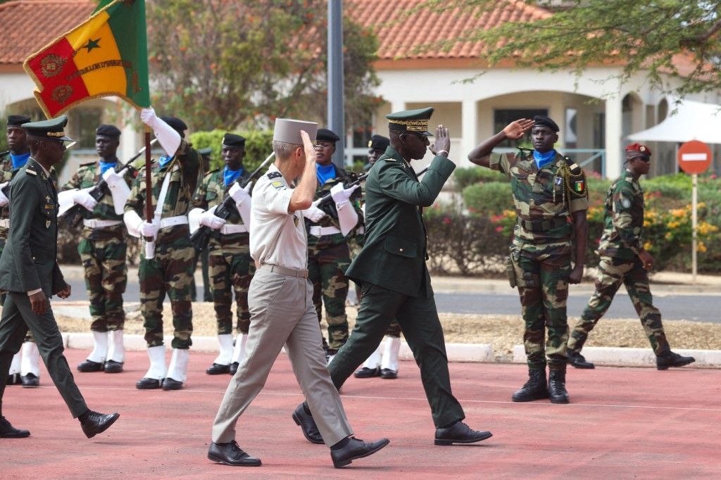 No mesmo grupo na Copa, França manteve bases militares por 65 anos no Senegal