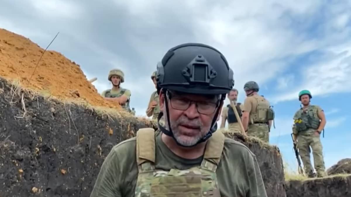 Enviado da CNN Brasil visita trincheiras onde soldados ucranianos resistem a investida russa; assista