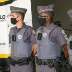 Mortes cometidas por policiais caíram em 61% depois de 2 anos de implantação do uso de câmeras na farda 