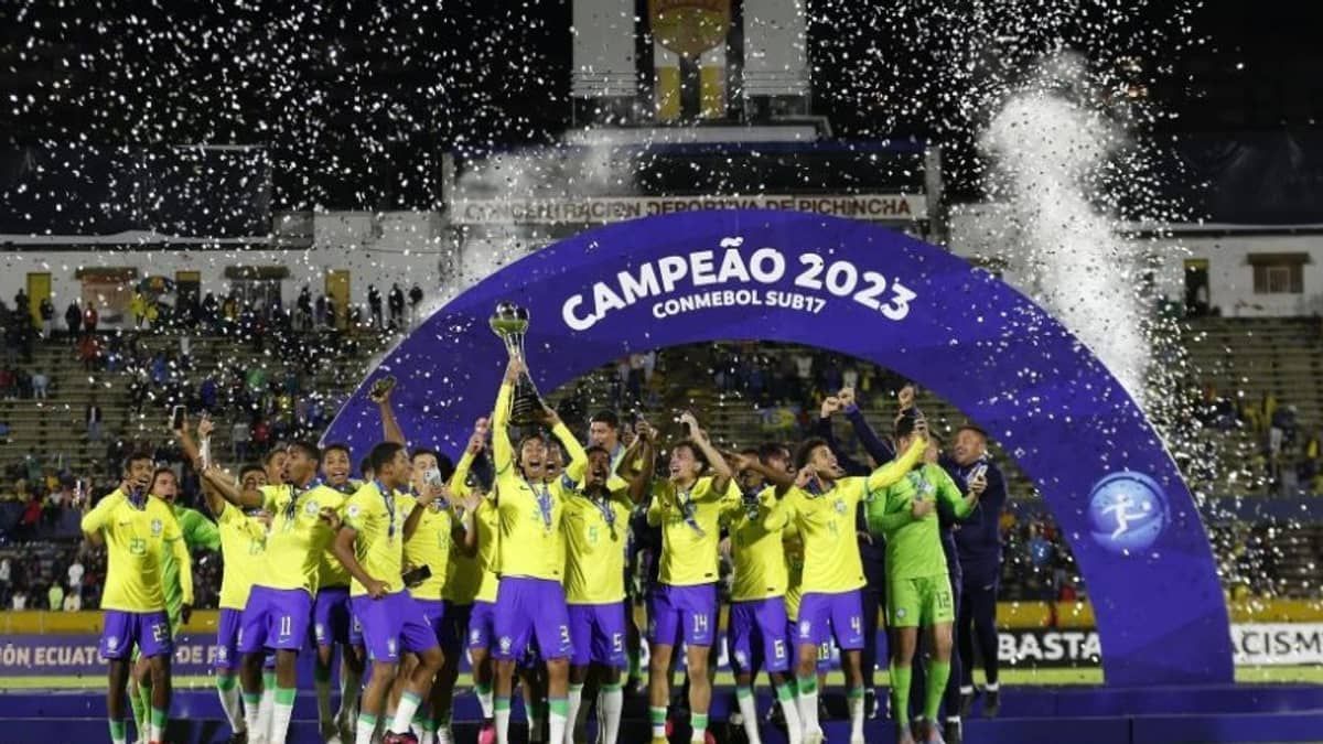 Brasil vence Argentina e, com ajuda do Equador, é campeão no Sub-17