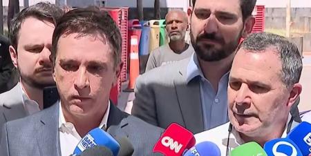 Médicos detalham como foi cirurgia do ex-presidente Jair Bolsonaro