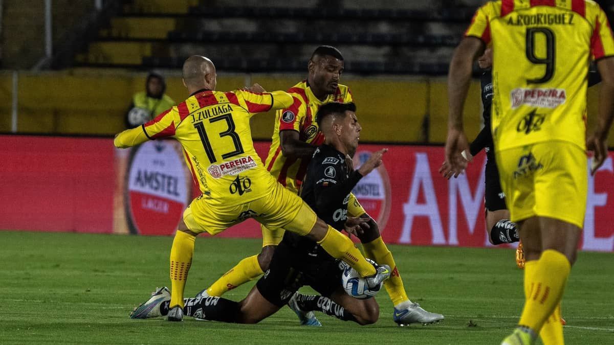 Libertadores: Pereira segura empate, elimina Del Valle e vai às quartas