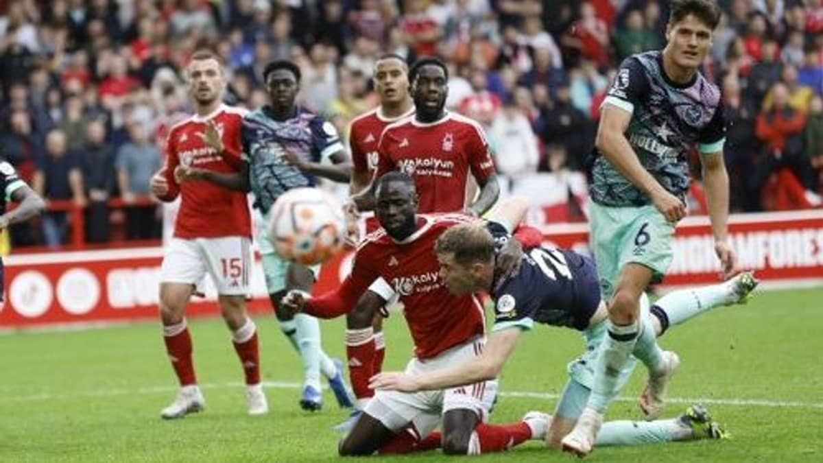 Com um a menos, Nottingham Forest arranca empate do Brentford na Premier League