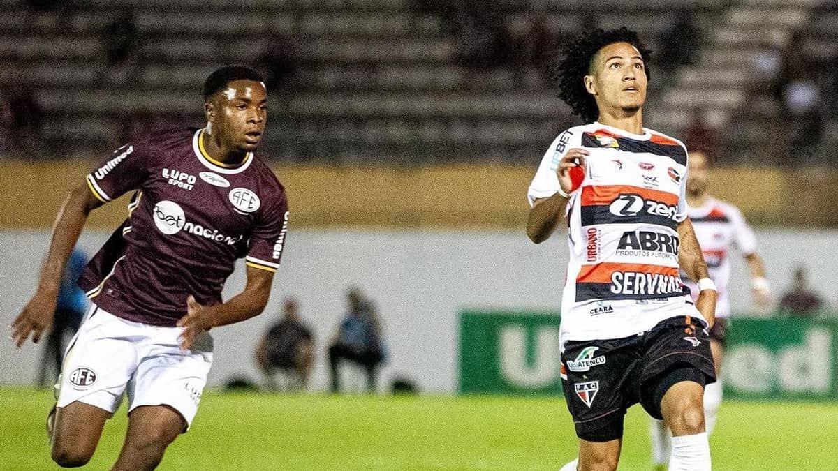 Ferroviária e Ferroviário empatam sem gols em primeiro jogo da final da Série D