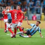 Em mau momento, Grêmio e Inter precisam da vitória no Gre-Nal para afastar crise
