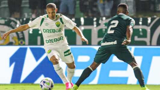 Equipes se enfrentam, neste sábado (21), com objetivos diferentes