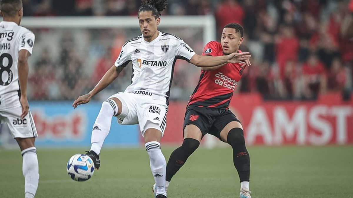 Atlético tem bom retrospecto diante do Athletico em grama sintética; veja números