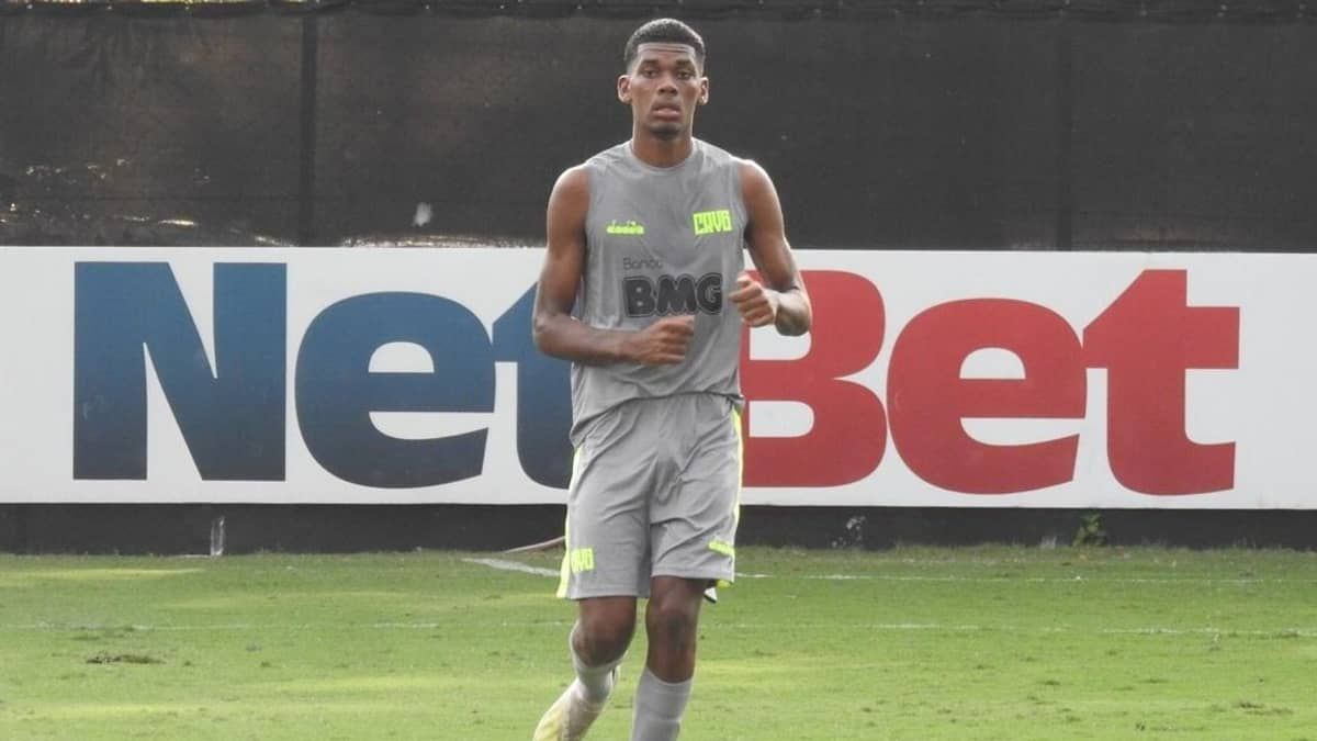 Mesmo com negativa de joia, Vasco estuda acionar Fifa 
