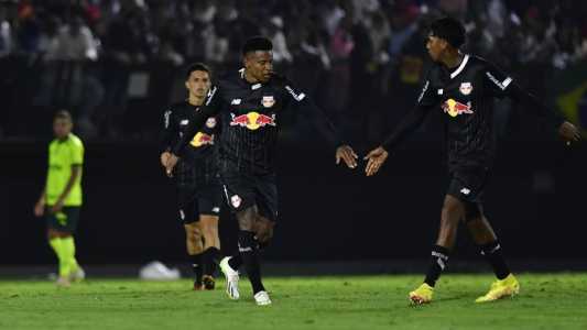 Eric Ramires marcou o gol da vitória do Braga