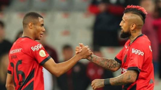 Erick e Vidal, do Athletico